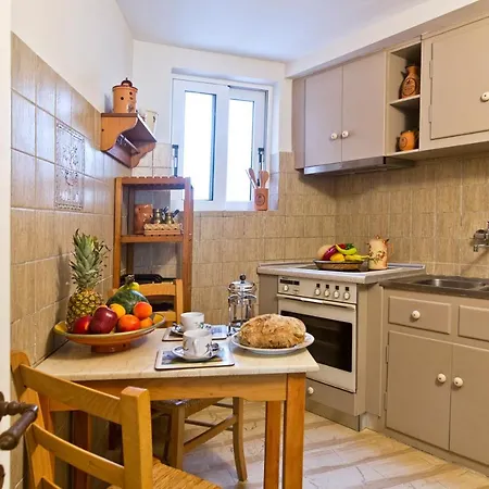 Casa Paleopolis Case de vacanță *